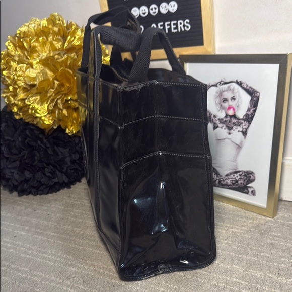 Tory Burch Black Structured Leather Tote - Picture 4 of 10